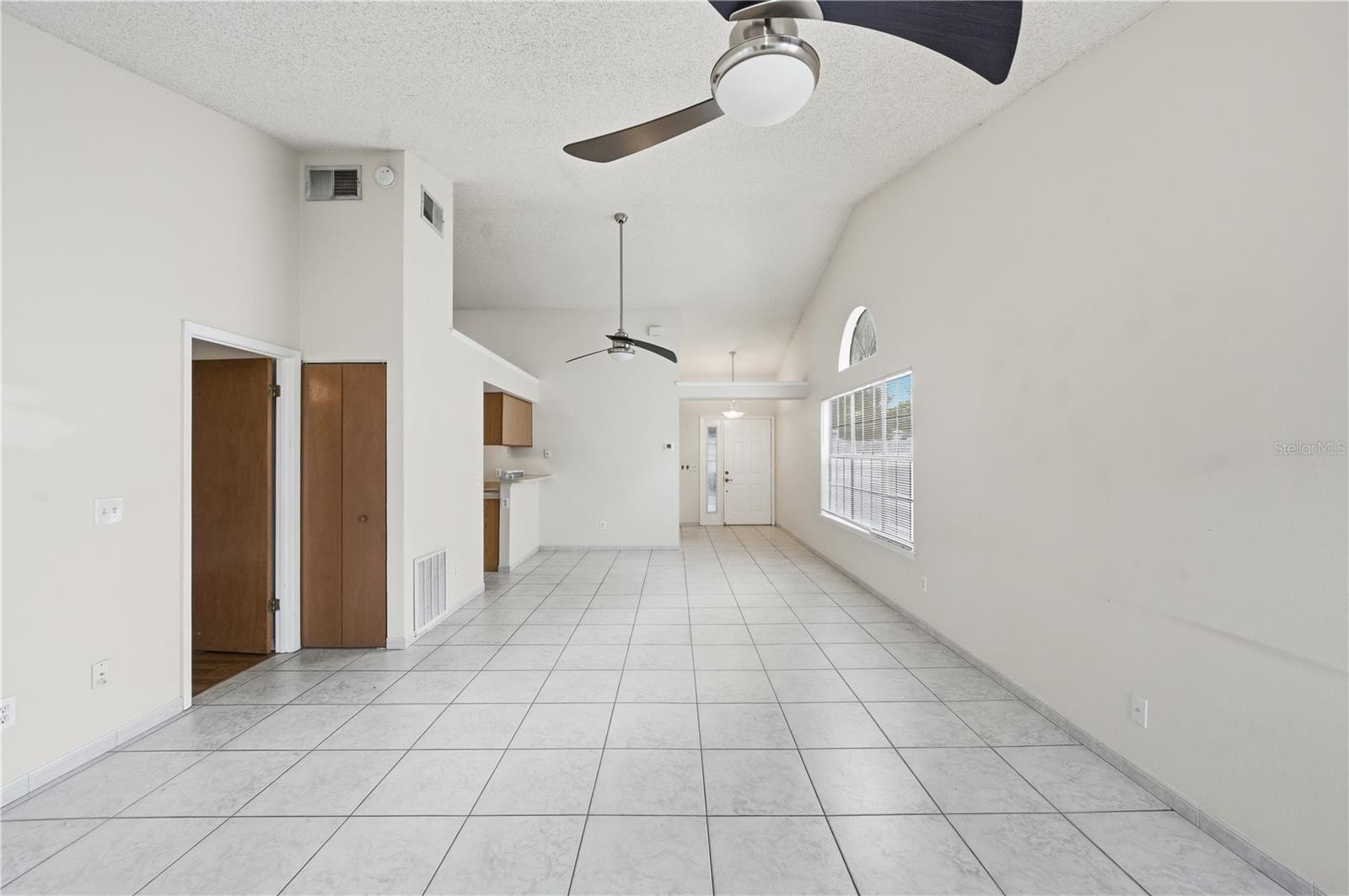 Image 23 of 32 For 5333 Red Cliff Trail