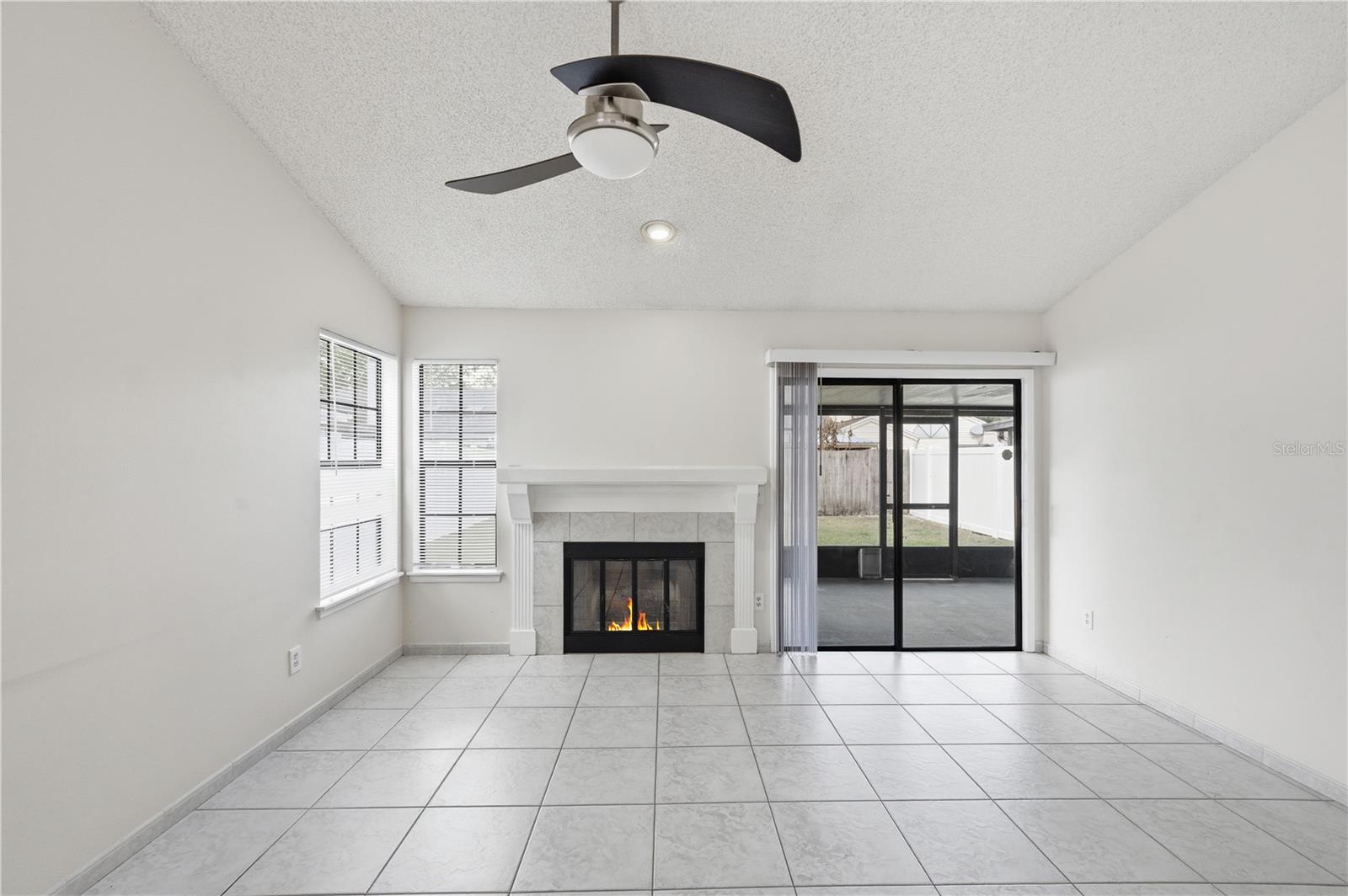 Image 24 of 32 For 5333 Red Cliff Trail