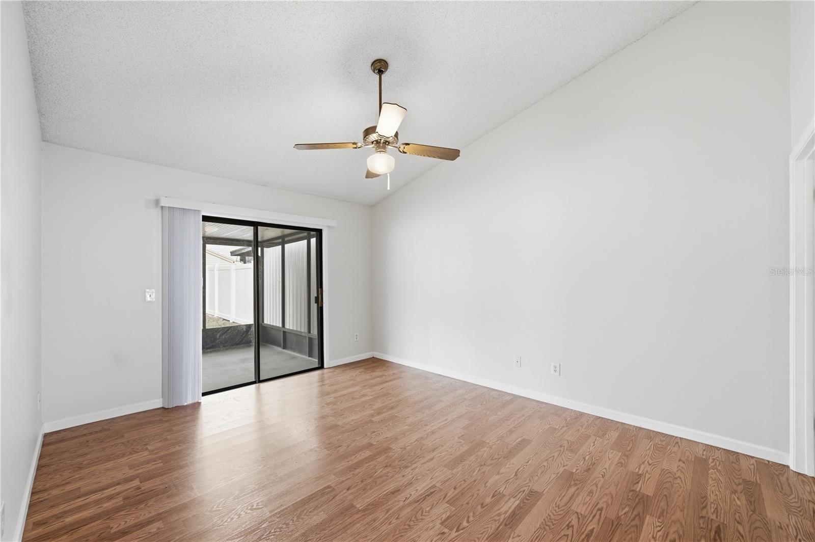 Image 25 of 32 For 5333 Red Cliff Trail