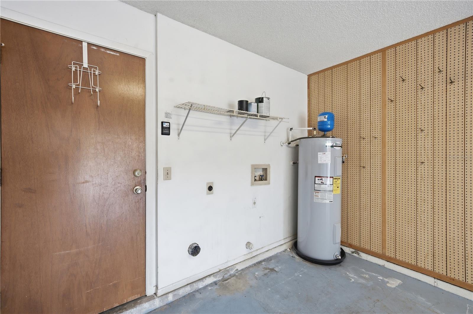 Image 29 of 32 For 5333 Red Cliff Trail