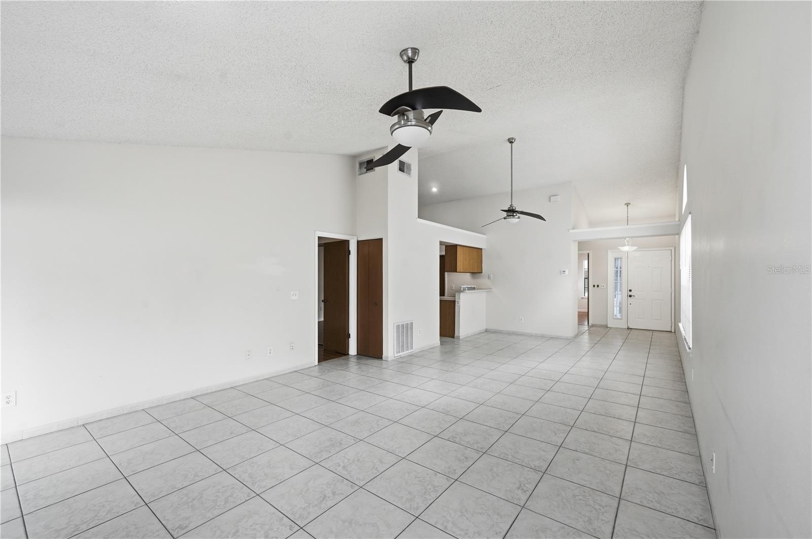 Image 8 of 32 For 5333 Red Cliff Trail