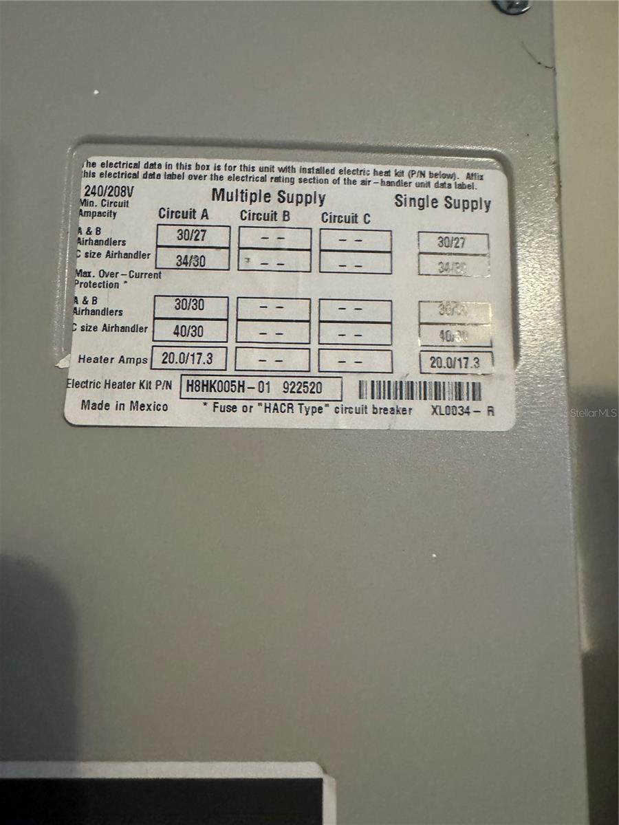 Image 29 of 33 For 3407 Lake Tiny Circle