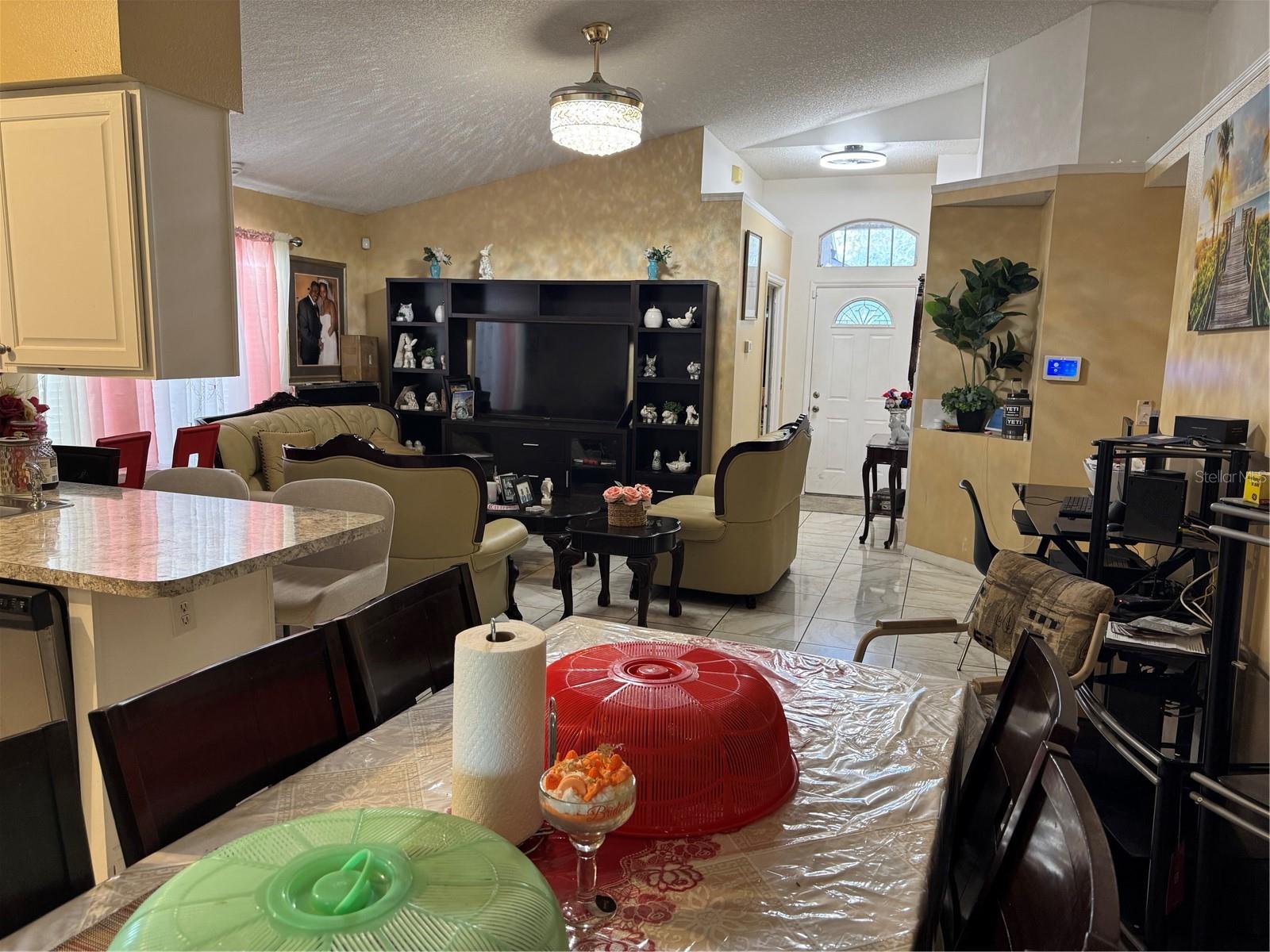 Image 6 of 33 For 3407 Lake Tiny Circle