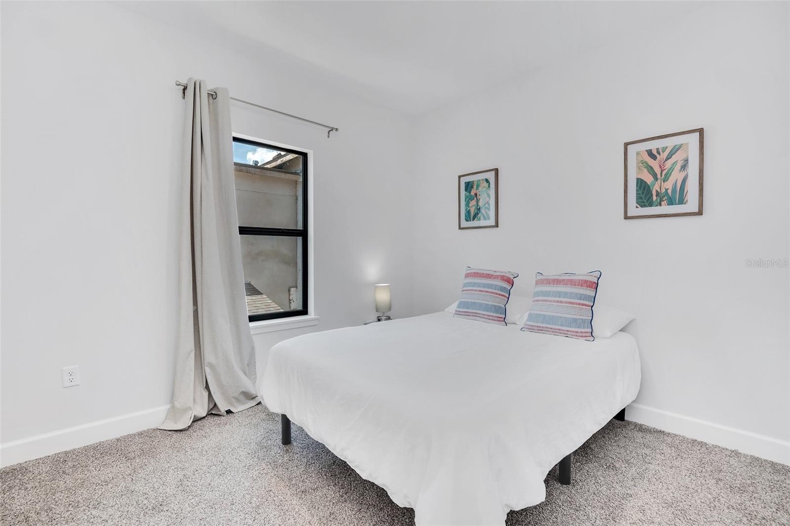 Image 20 of 30 For 407 Villa Domani Way