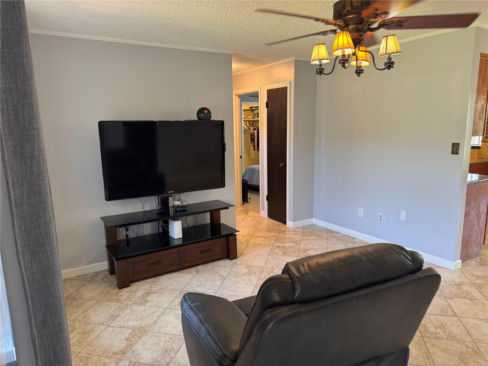 Image 15 of 46 For 1833 Matterhorn Drive