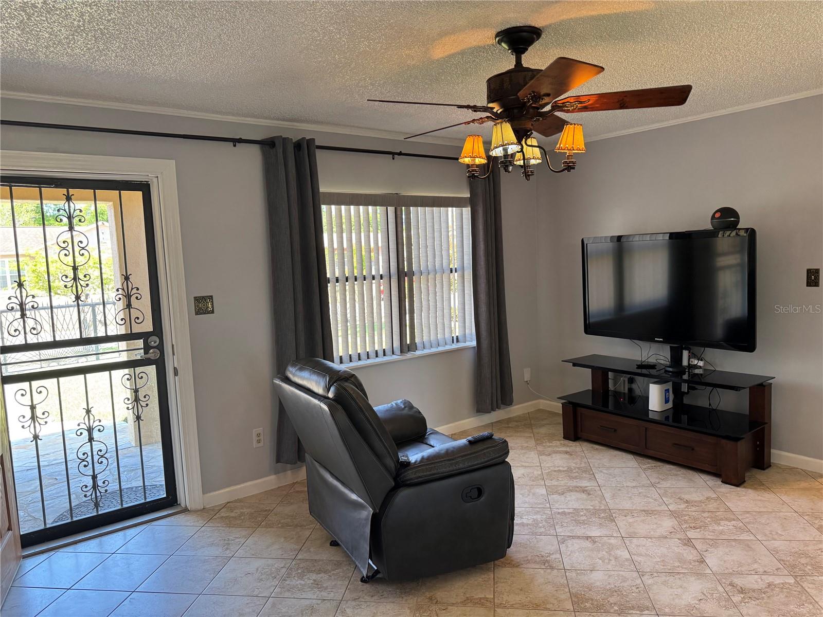 Image 16 of 46 For 1833 Matterhorn Drive