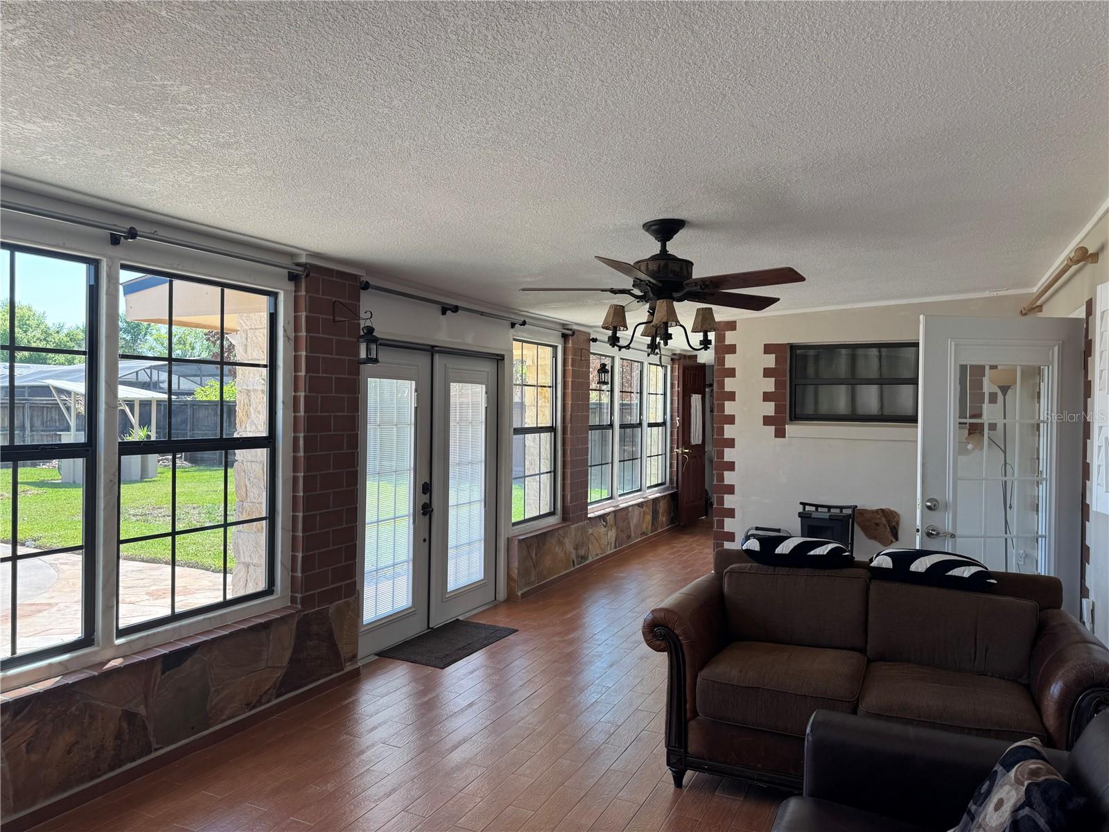 Image 19 of 46 For 1833 Matterhorn Drive