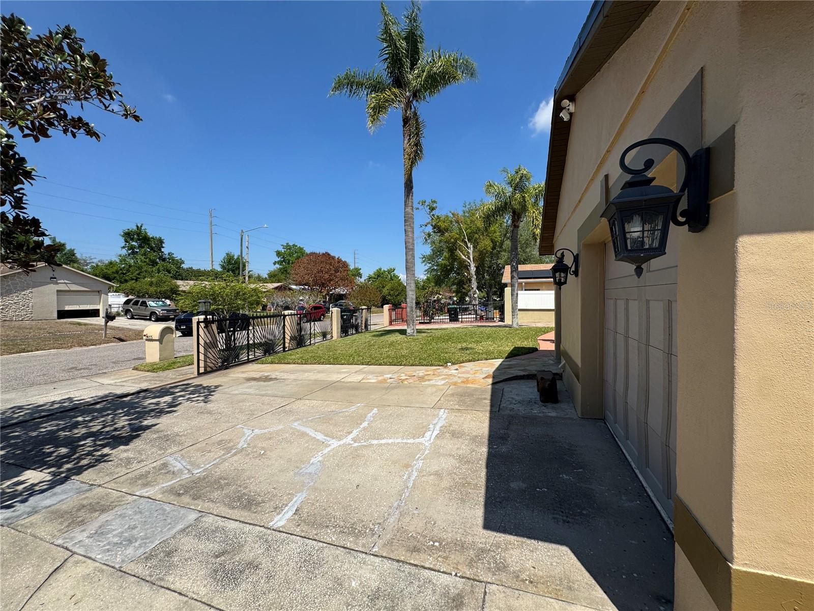 Image 6 of 46 For 1833 Matterhorn Drive