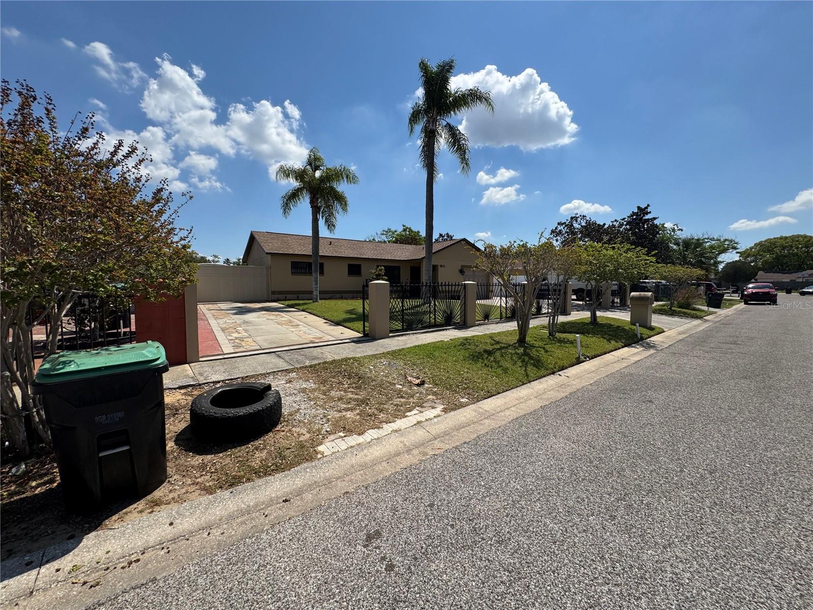 Image 8 of 46 For 1833 Matterhorn Drive