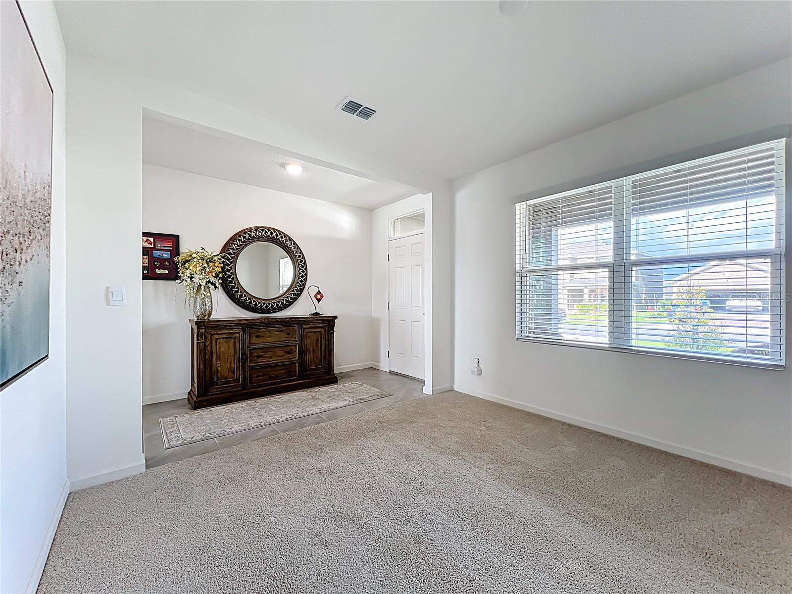 Image 13 of 56 For 905 Dugan Circle Se