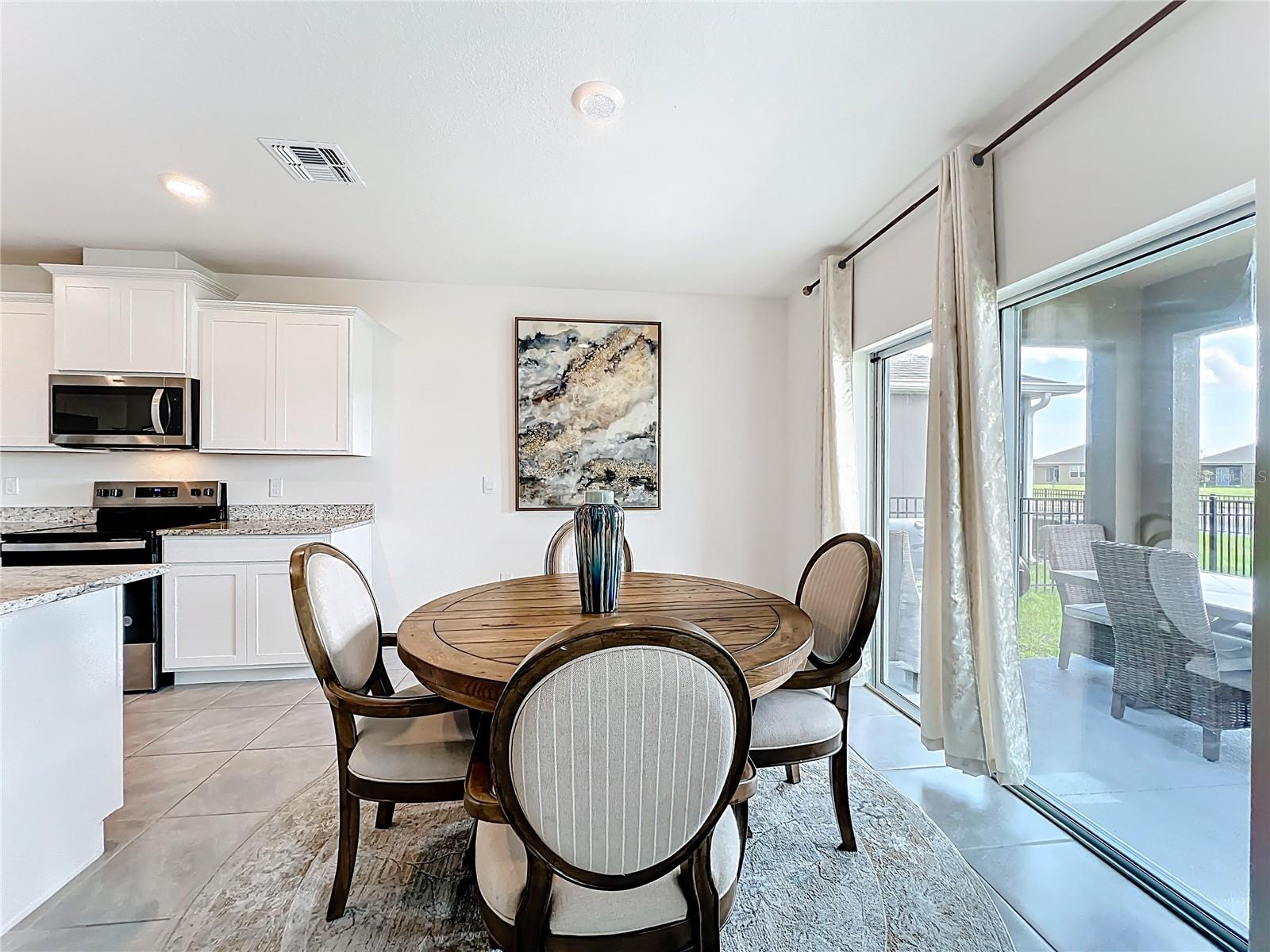 Image 21 of 56 For 905 Dugan Circle Se