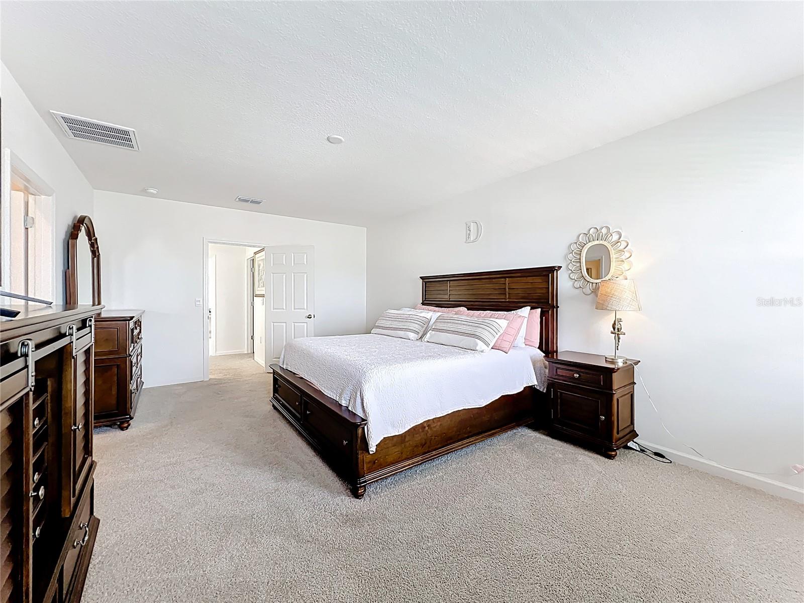 Image 32 of 56 For 905 Dugan Circle Se