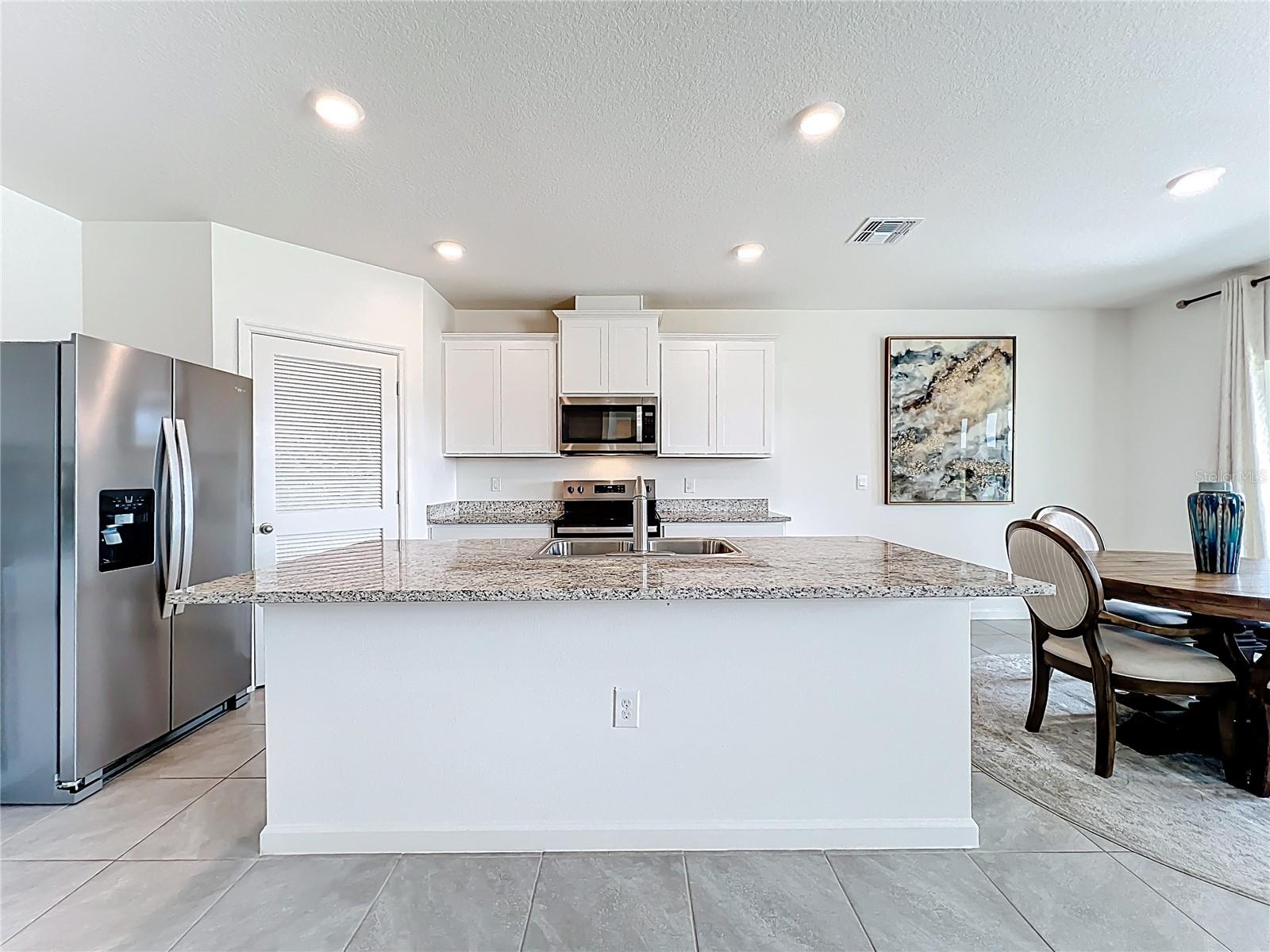 Image 4 of 56 For 905 Dugan Circle Se