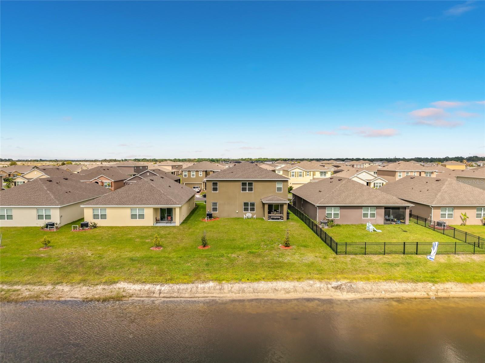 Image 44 of 56 For 905 Dugan Circle Se