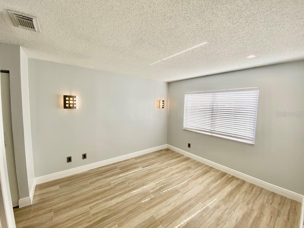 Image 11 of 16 For 6126 Curry Ford Road 147