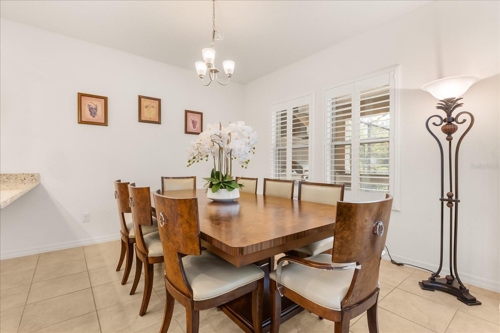 Image 17 of 64 For 619 Timbervale Trail