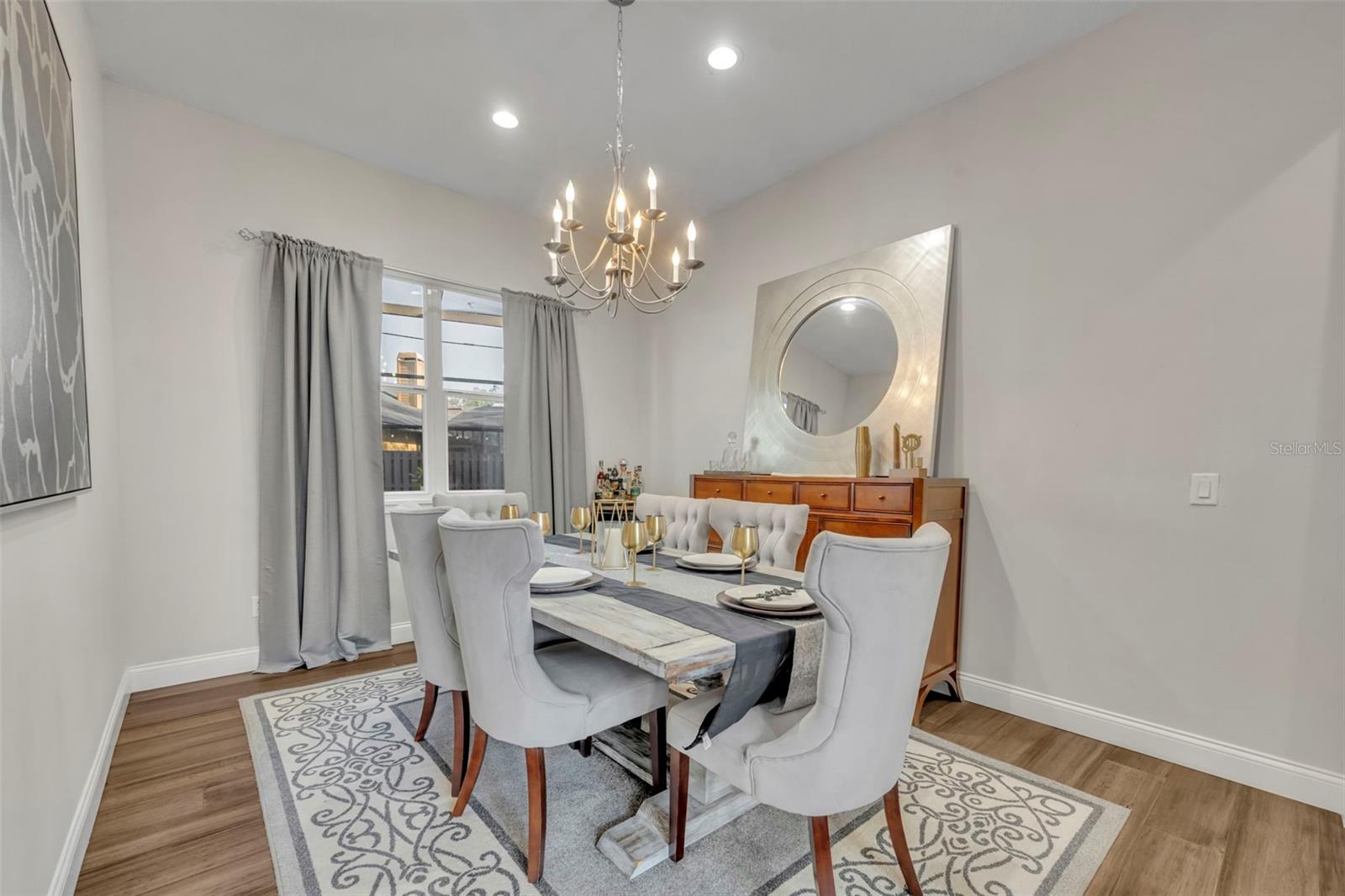 Image 11 of 64 For 458 Longmeadow Lane