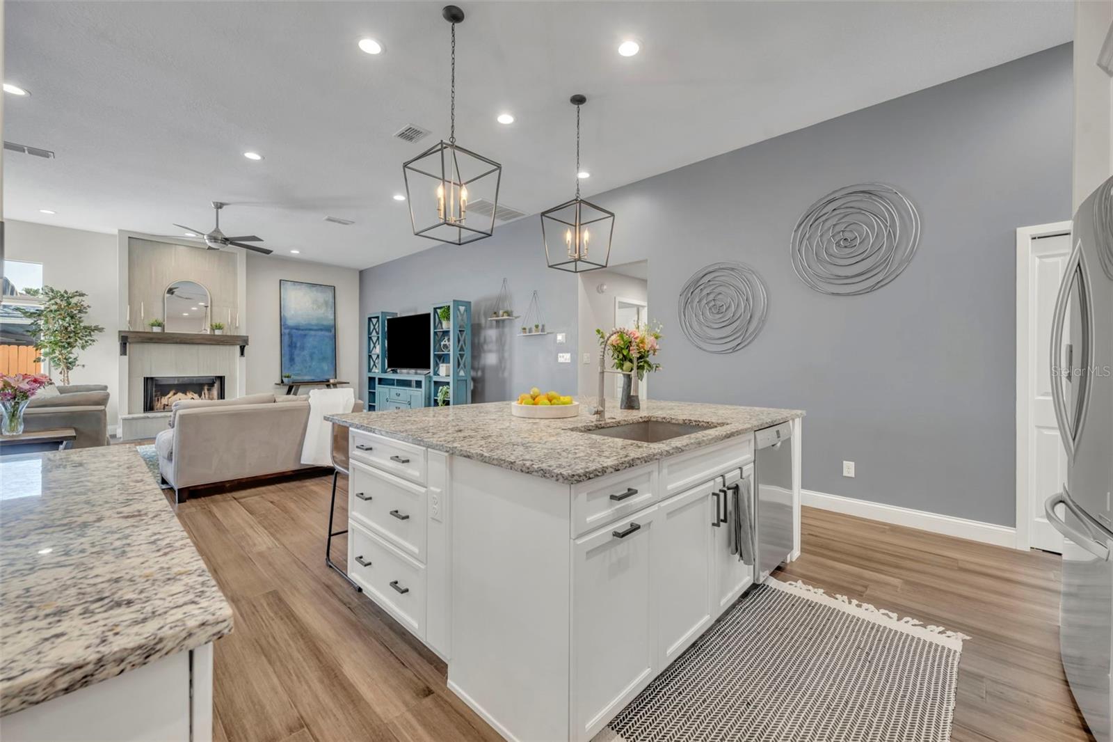 Image 19 of 64 For 458 Longmeadow Lane