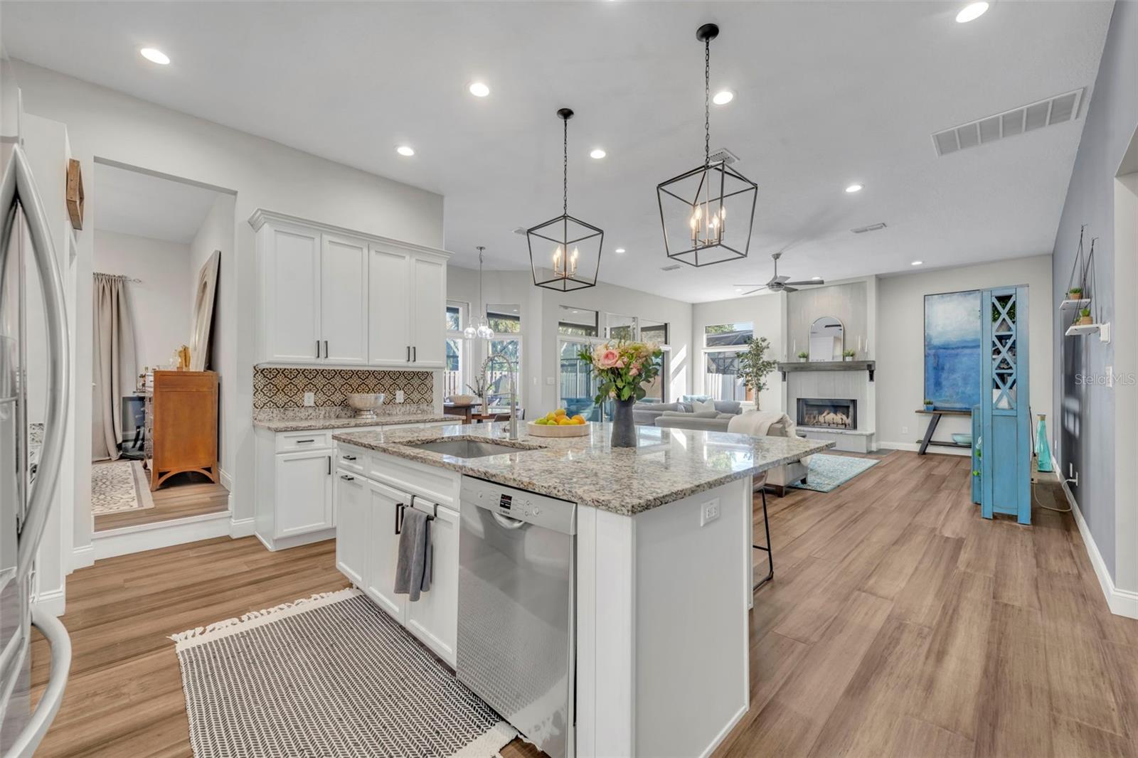 Image 20 of 64 For 458 Longmeadow Lane