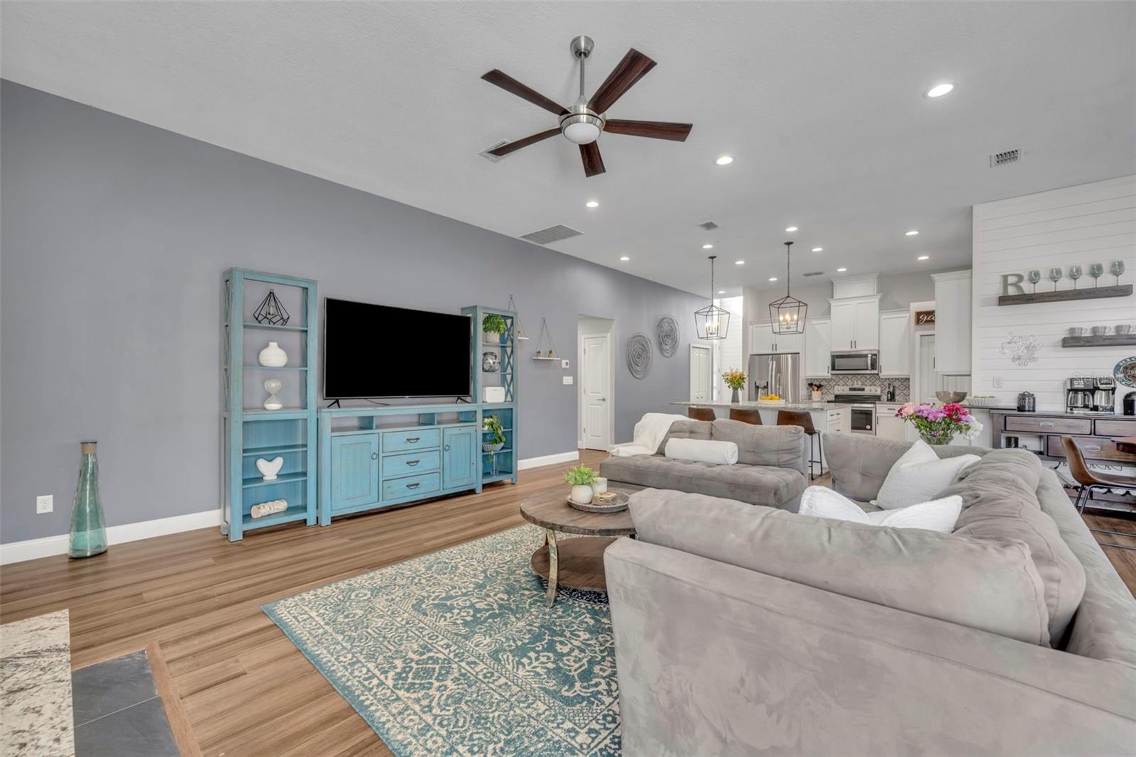 Image 27 of 64 For 458 Longmeadow Lane