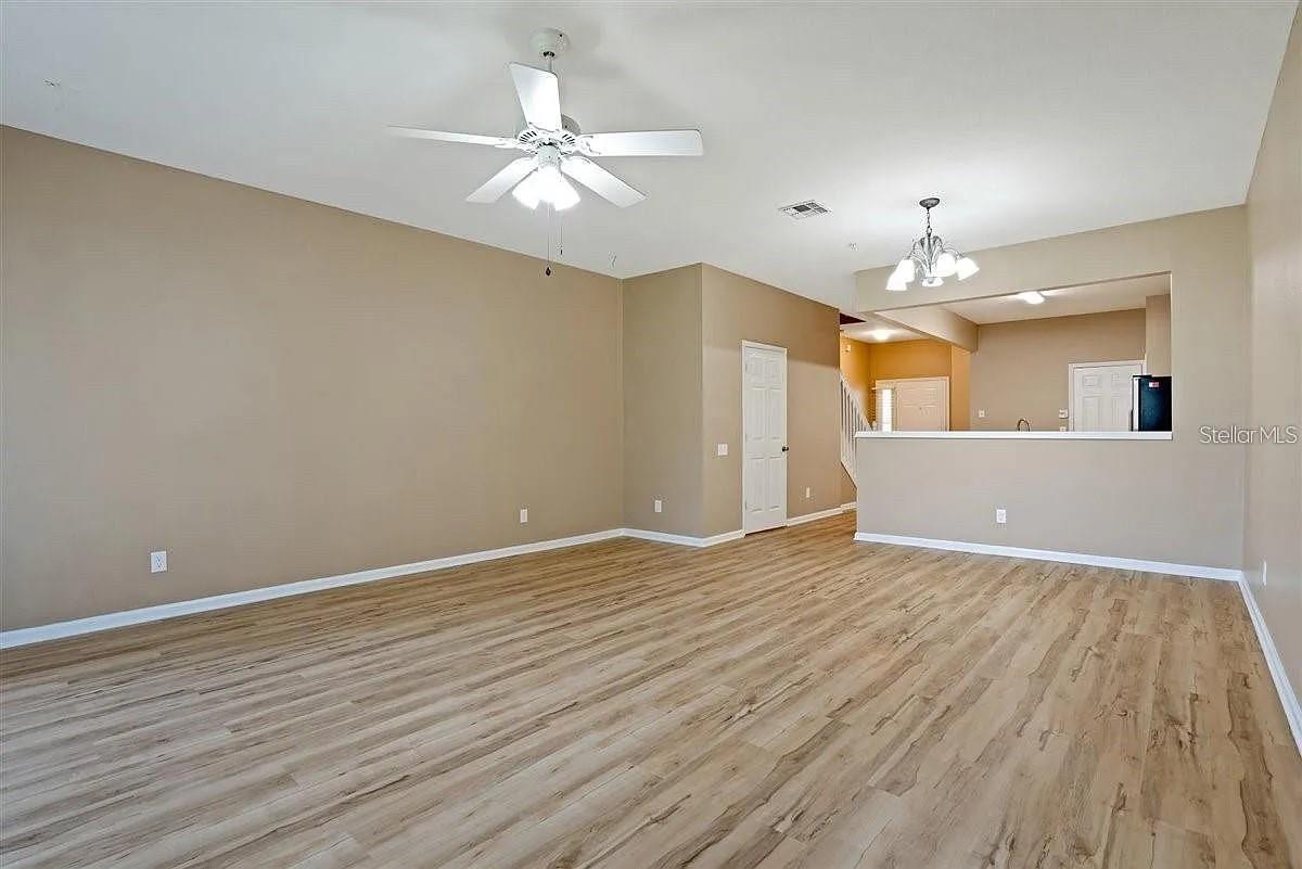 Image 10 of 29 For 6292 Twain Street 102