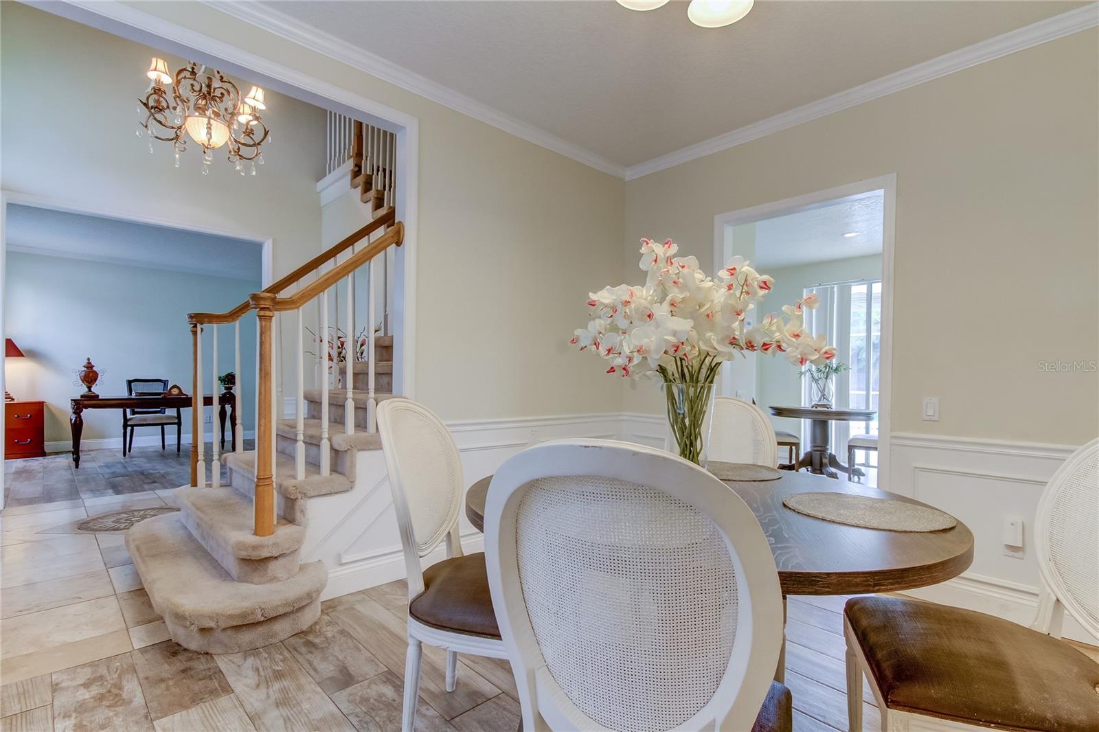 Image 10 of 40 For 9401 Woodbay Drive