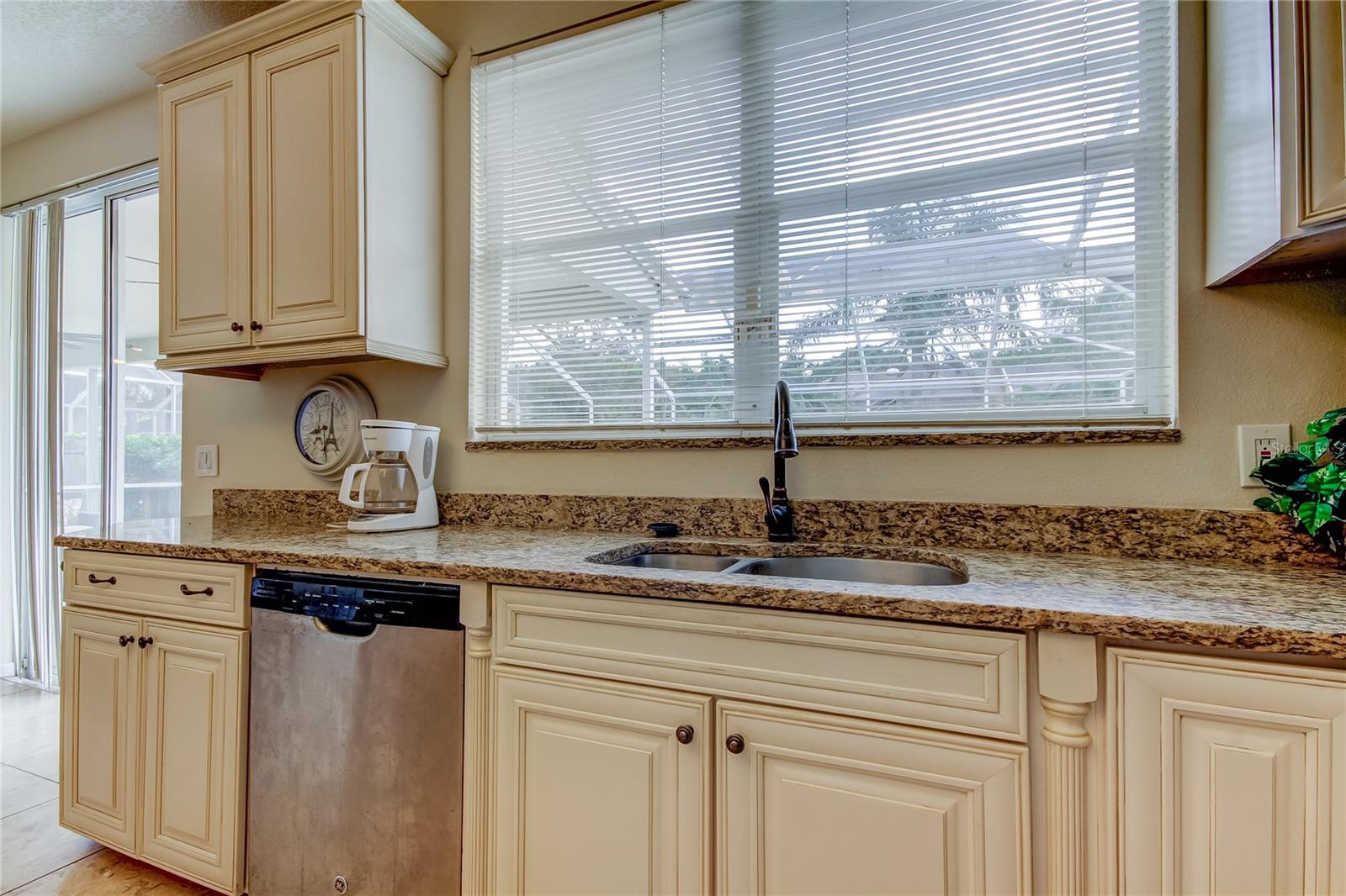 Image 17 of 40 For 9401 Woodbay Drive