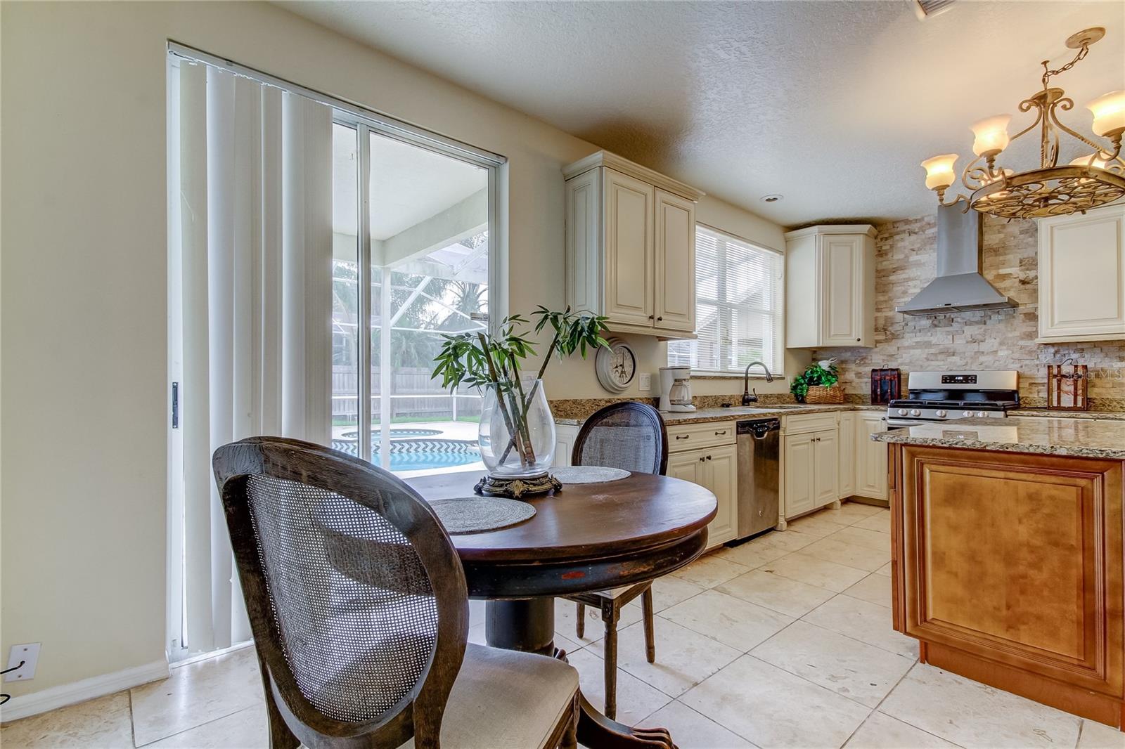 Image 22 of 40 For 9401 Woodbay Drive