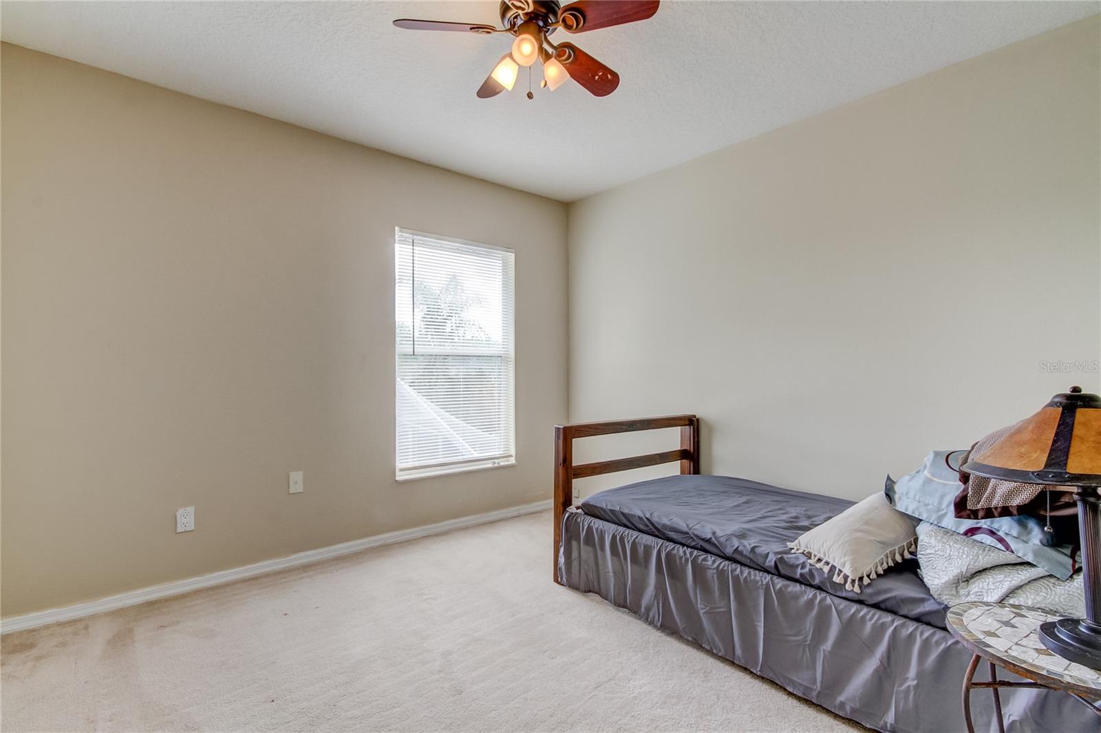 Image 27 of 40 For 9401 Woodbay Drive