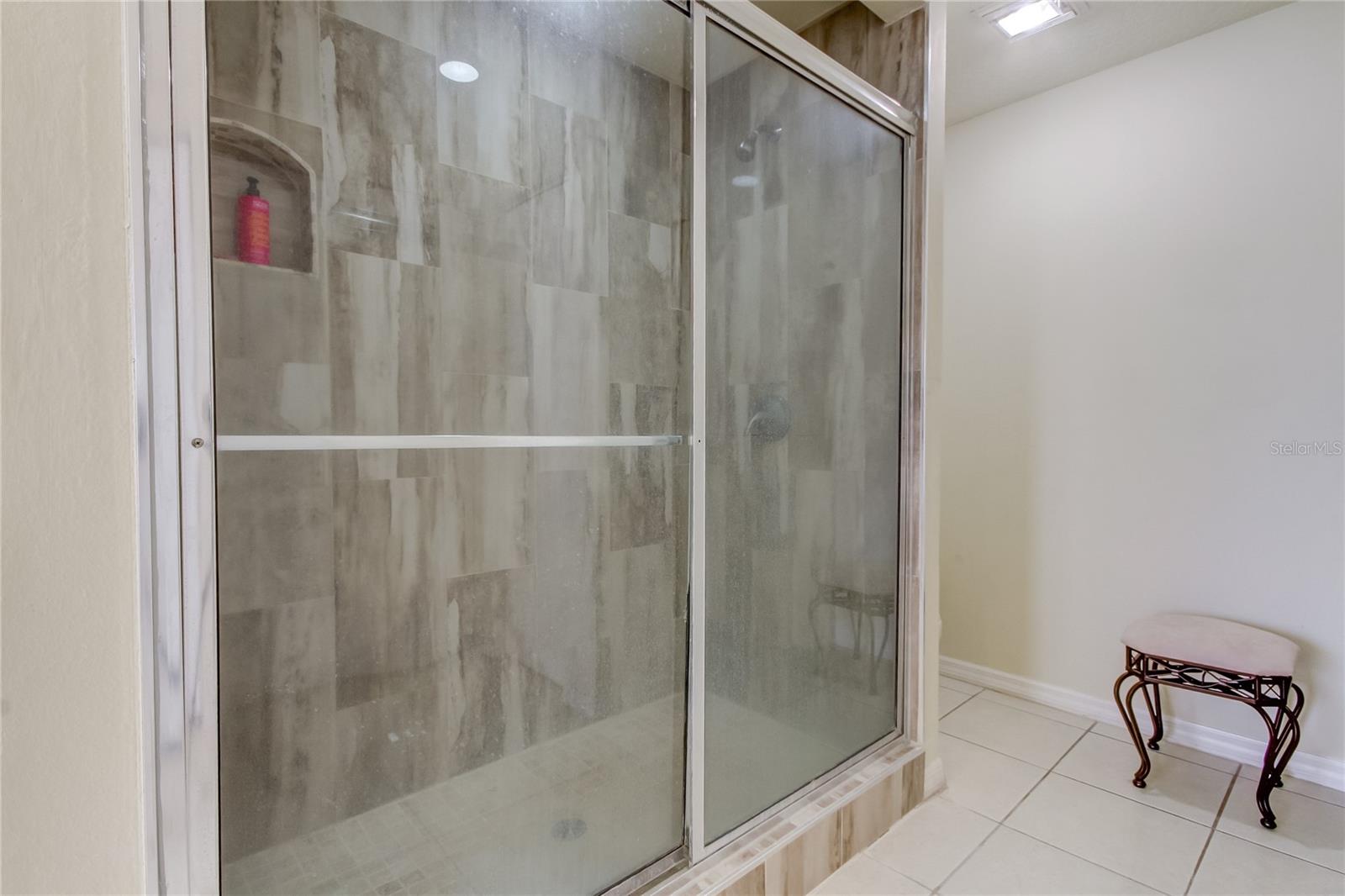 Image 35 of 40 For 9401 Woodbay Drive