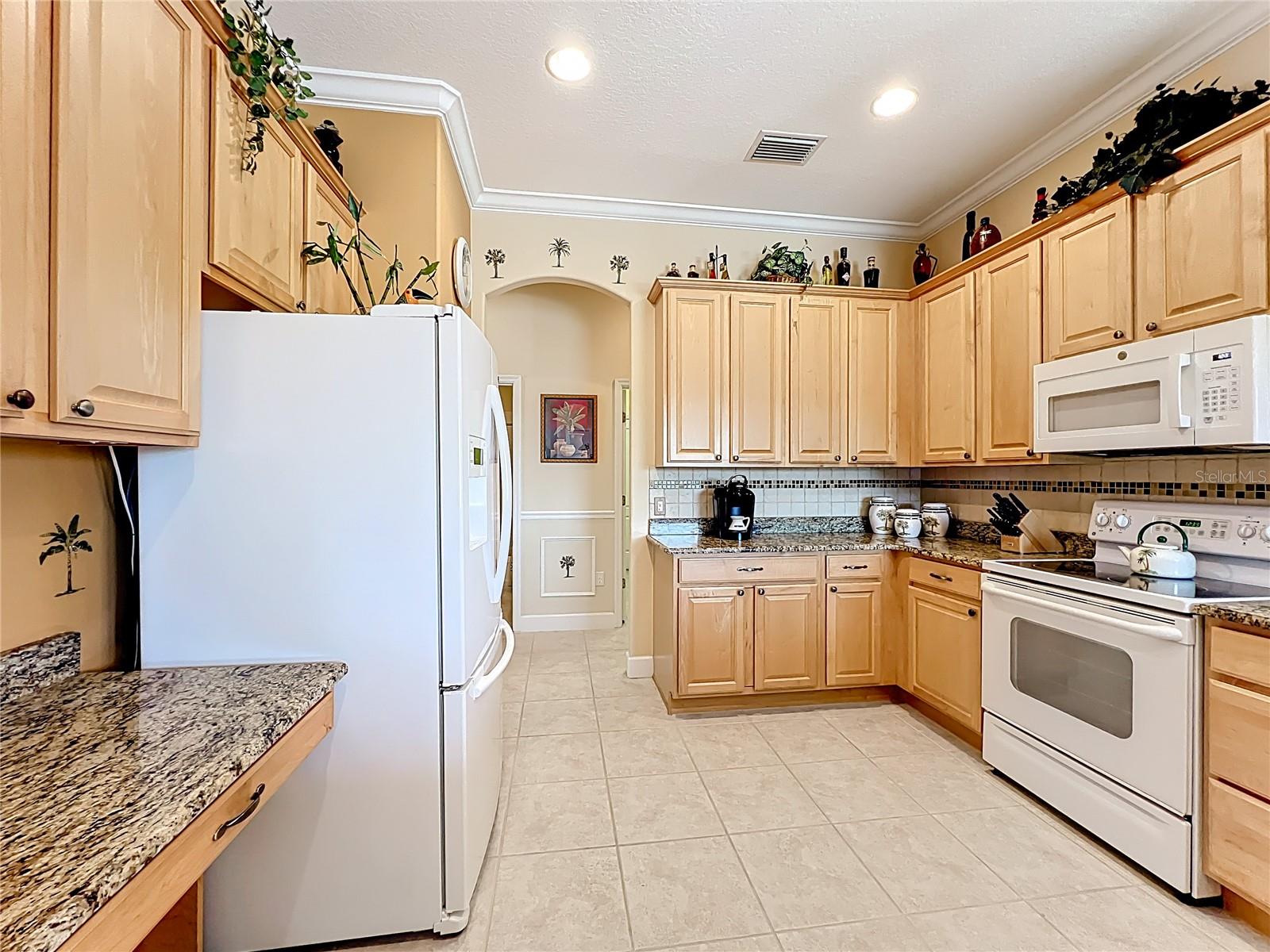 Image 19 of 66 For 2941 Camberly Circle