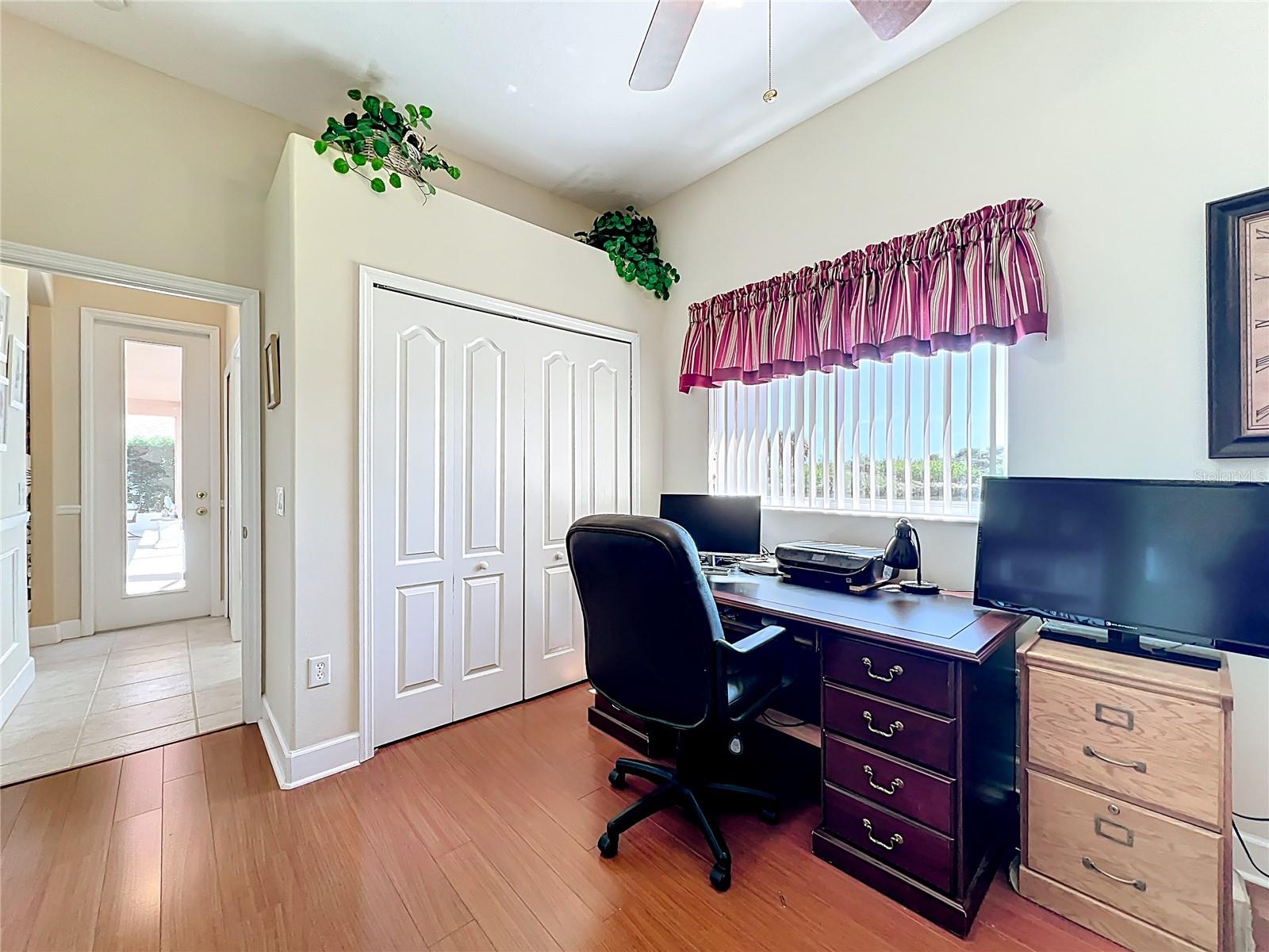 Image 26 of 66 For 2941 Camberly Circle