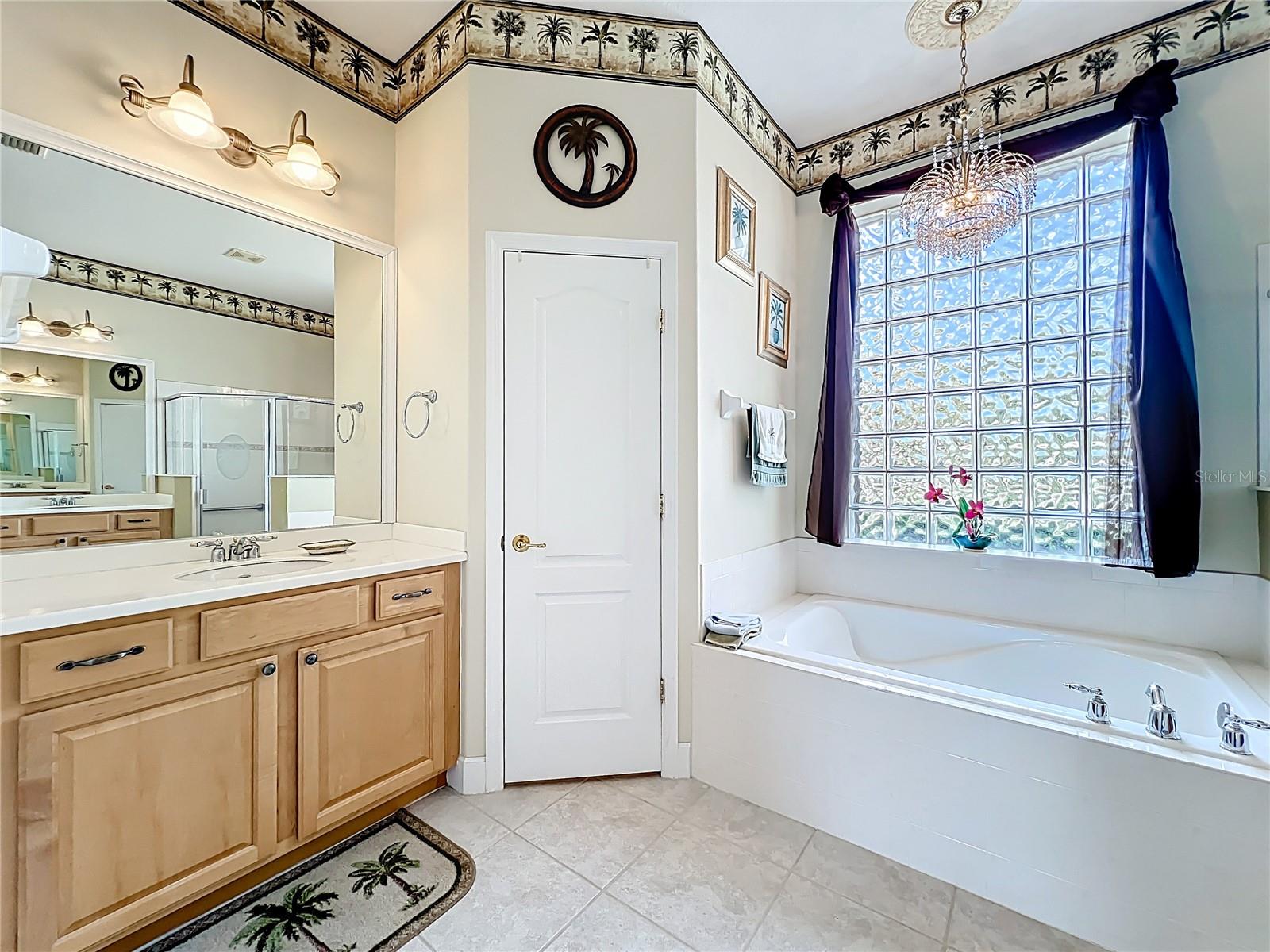 Image 32 of 66 For 2941 Camberly Circle