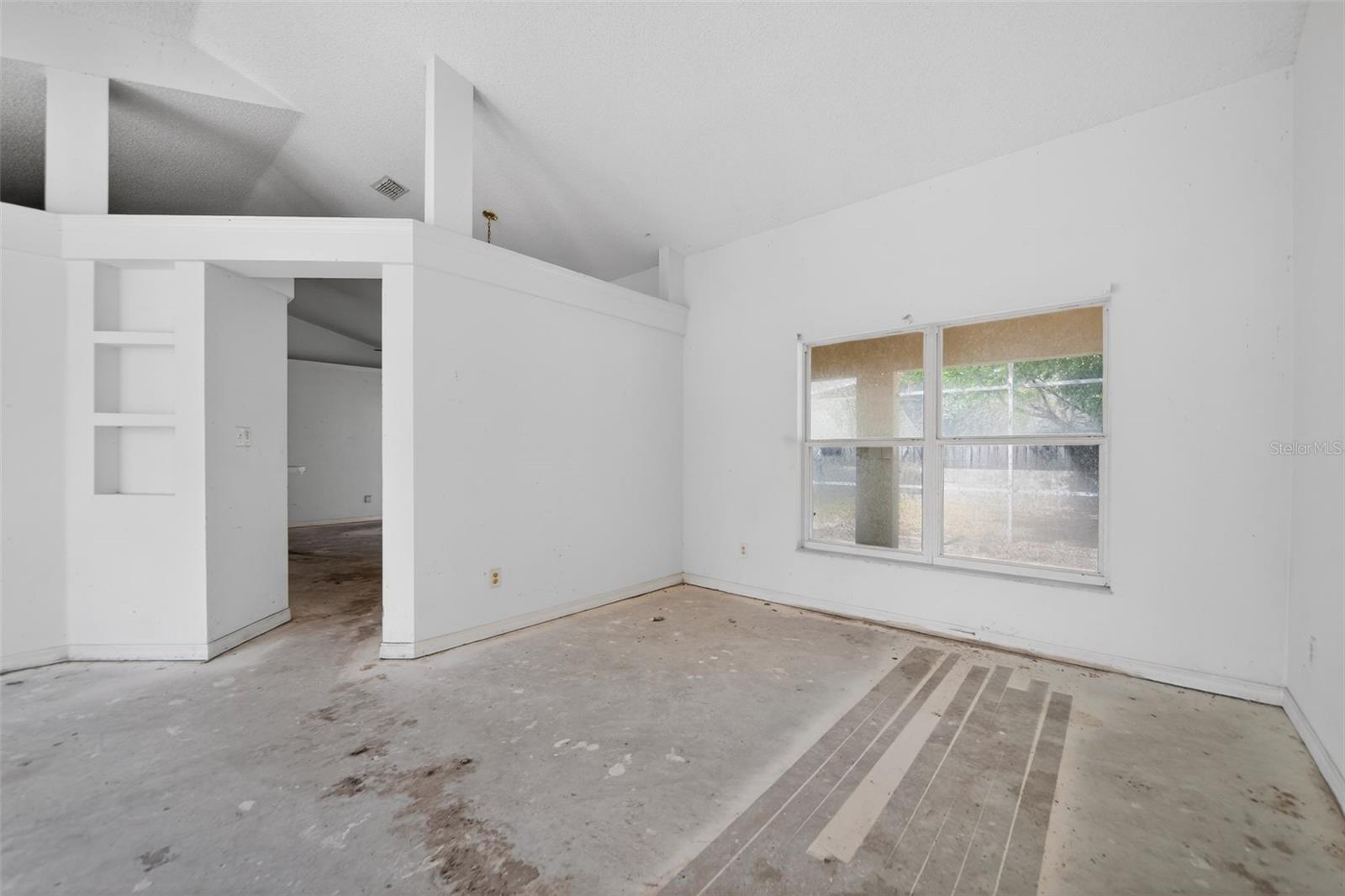 Image 16 of 44 For 2518 Maywood Street