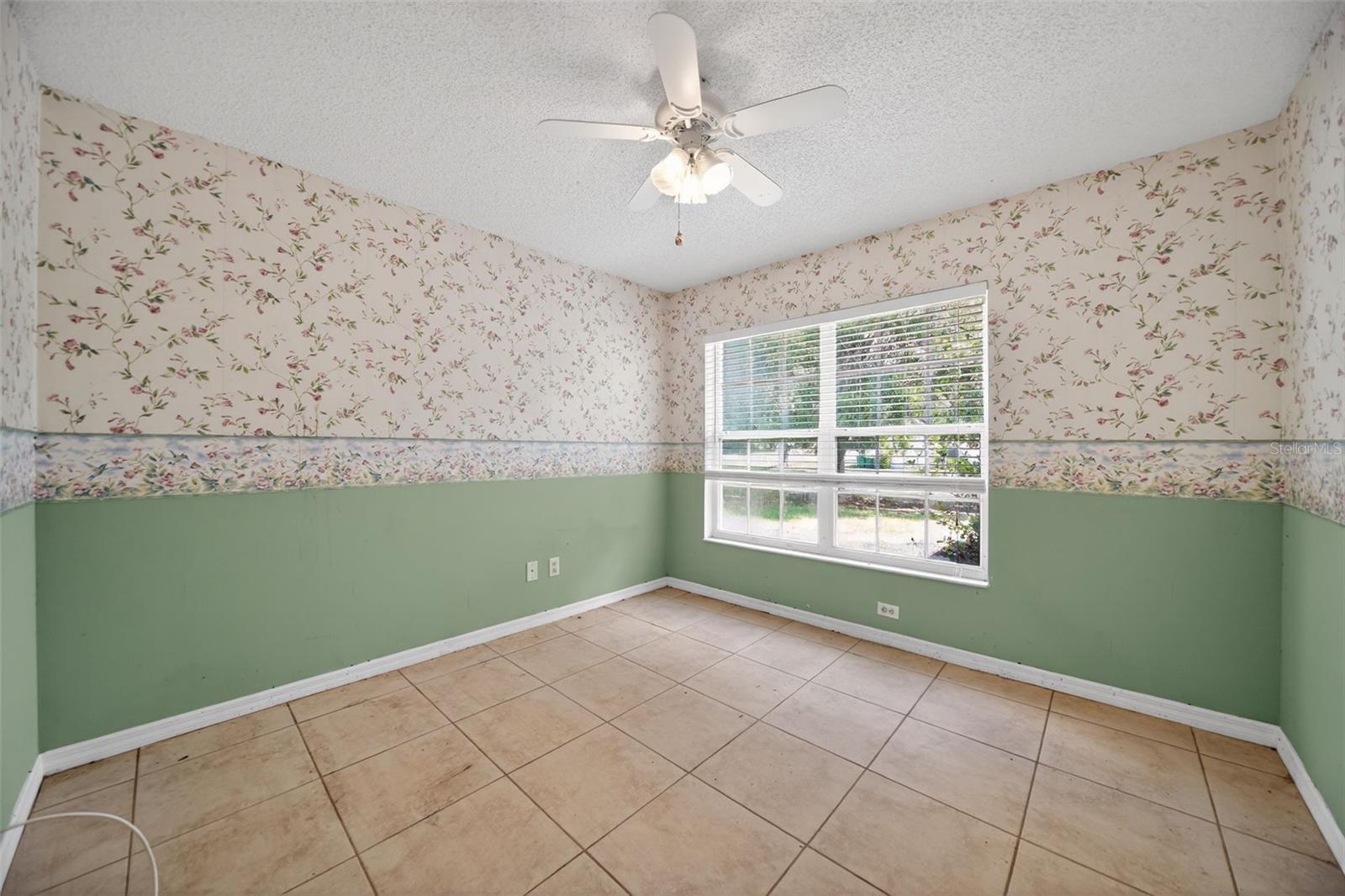 Image 17 of 44 For 2518 Maywood Street