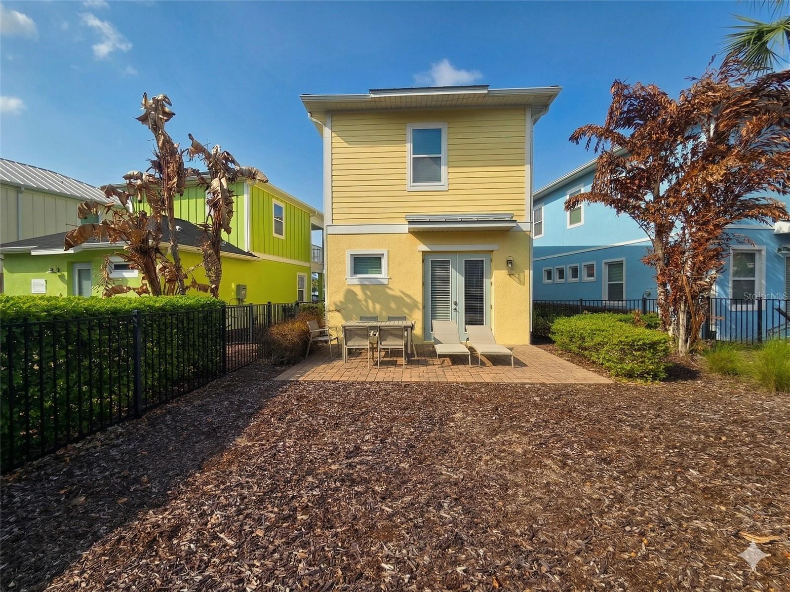 Image 15 of 16 For 8090 Knee Deep Road