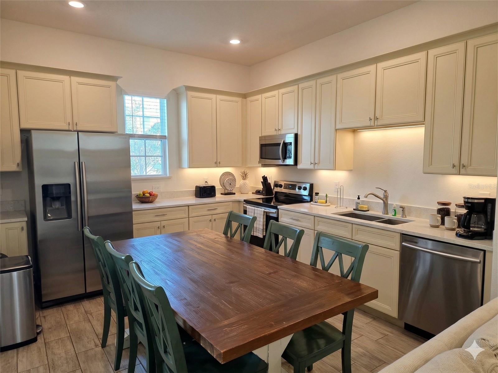 Image 3 of 16 For 8090 Knee Deep Road