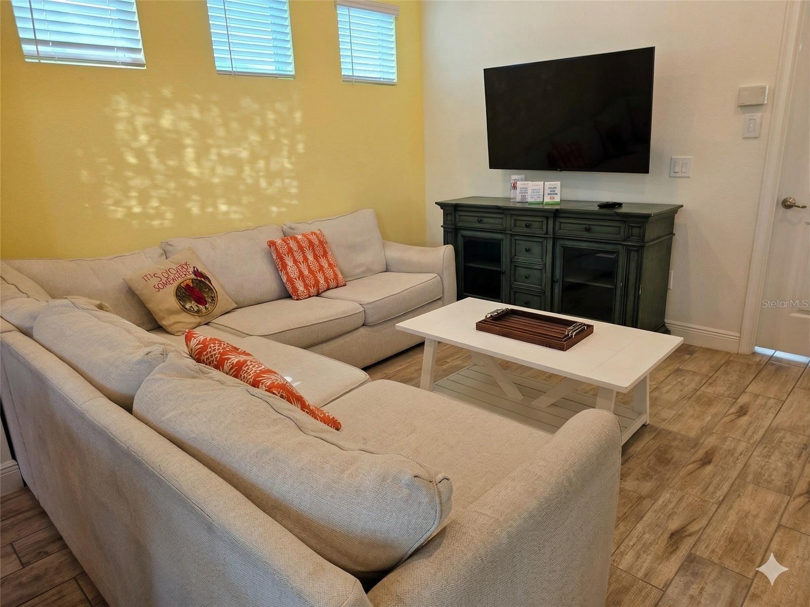 Image 6 of 16 For 8090 Knee Deep Road