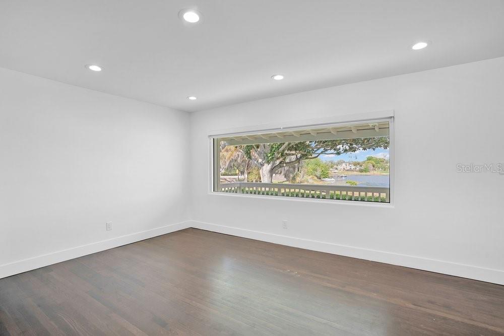 Image 10 of 100 For 812 East Boulevard