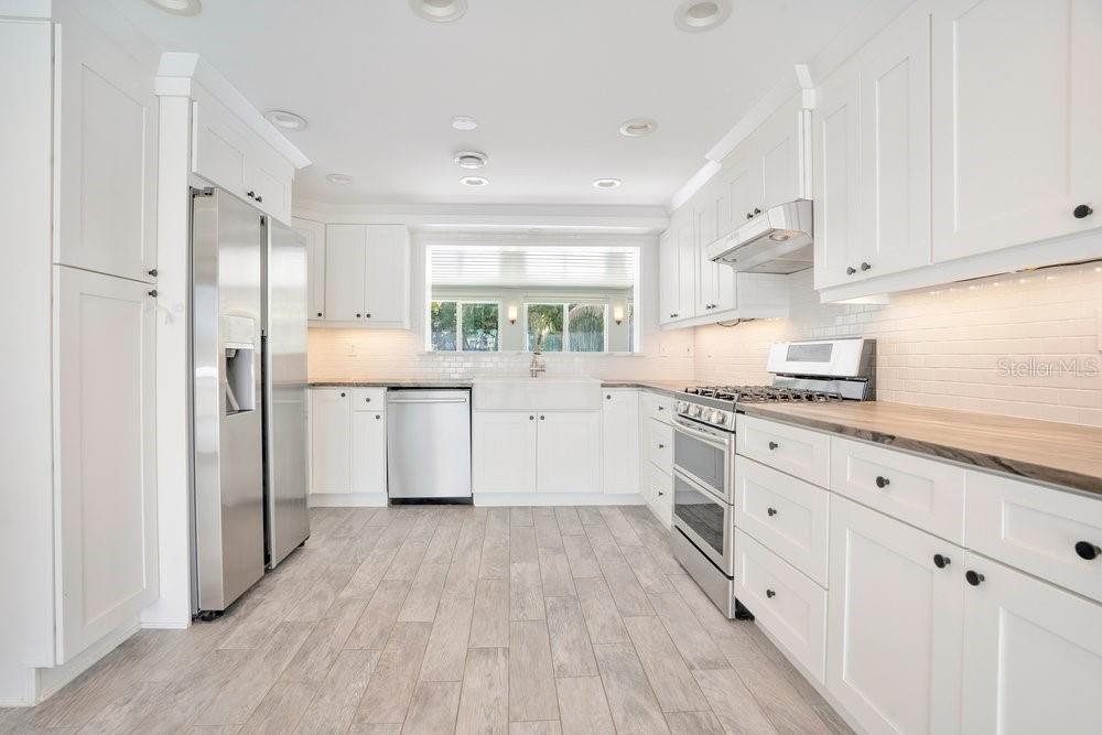 Image 30 of 100 For 812 East Boulevard