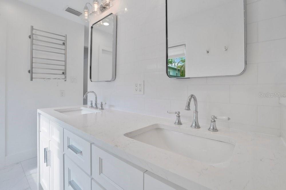 Image 40 of 100 For 812 East Boulevard