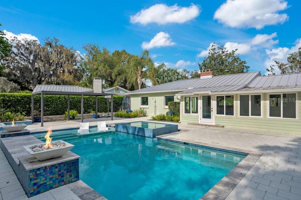 Image 5 of 100 For 812 East Boulevard