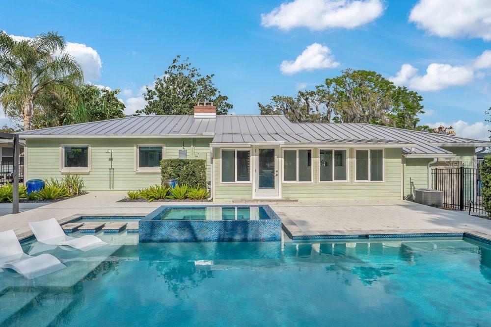 Image 55 of 100 For 812 East Boulevard