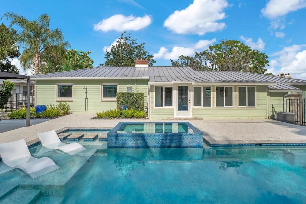 Image 56 of 100 For 812 East Boulevard