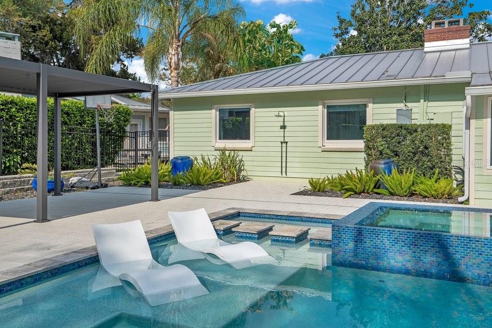 Image 58 of 100 For 812 East Boulevard