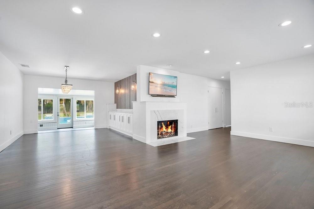 Image 6 of 100 For 812 East Boulevard