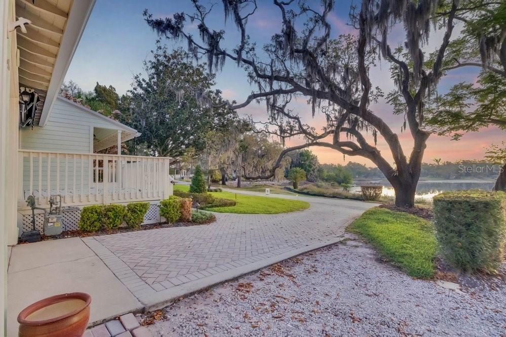 Image 80 of 100 For 812 East Boulevard