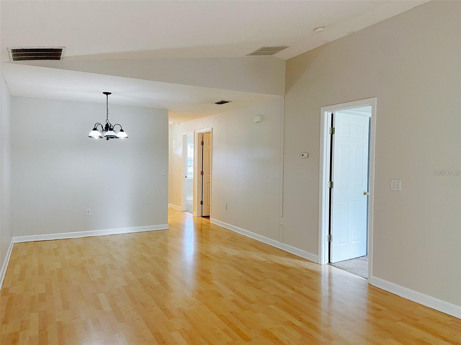 Image 10 of 18 For 4018 Bonnie Drive