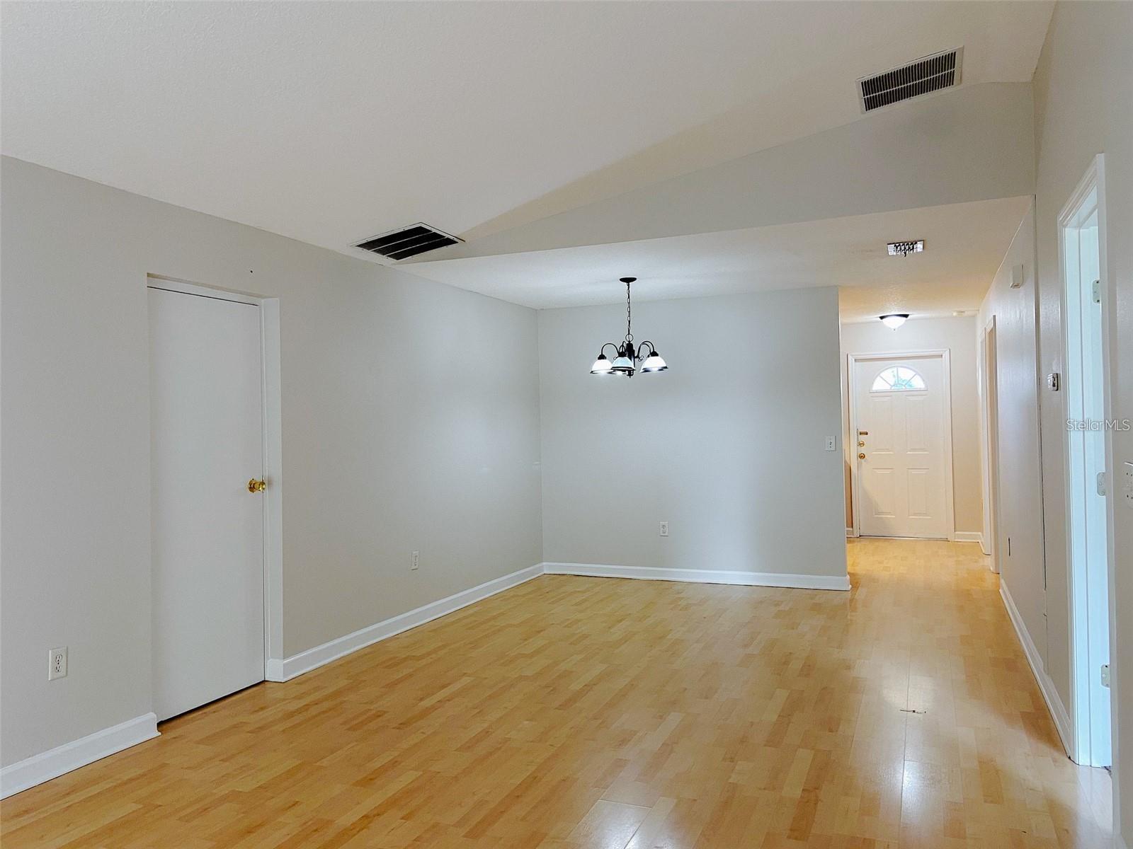 Image 4 of 18 For 4018 Bonnie Drive