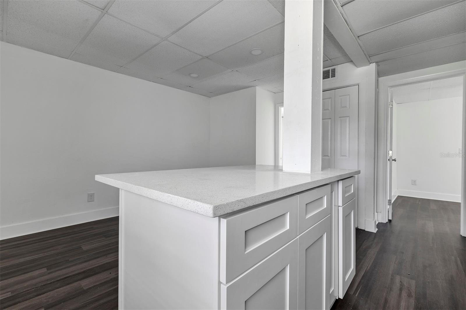 Image 10 of 21 For 2027 1-2 30th Ave N  3 Bottom U